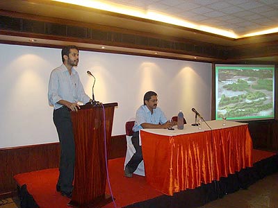 Dr.Arun Shankar introducing the topic and speaker